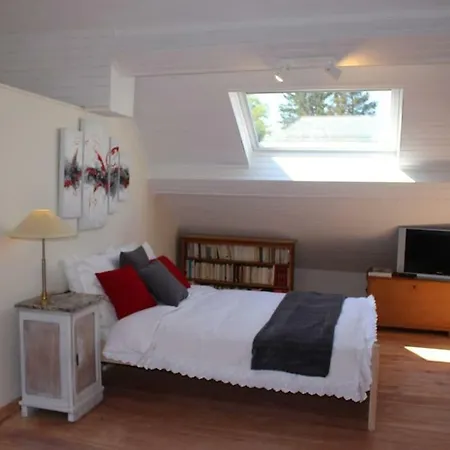 Le Jardin Bed & Breakfasts Waterloo