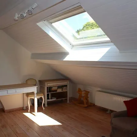 Le Jardin Bed & Breakfasts Guest house Waterloo